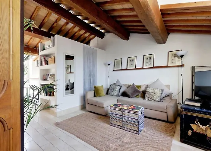 Pantheon Stylish Attic Apartamento